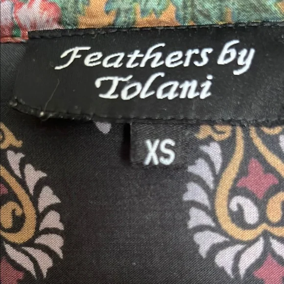 Tolani Embrordered Collar and Sleeves Floral Patchwork Blouse, XS - Picture 3 of 10